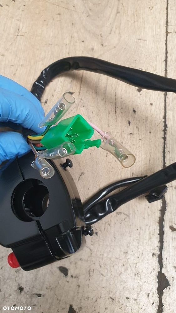 Przełącznik prawy Sym Orbit II 50 125  35150-XDE-000 - 3