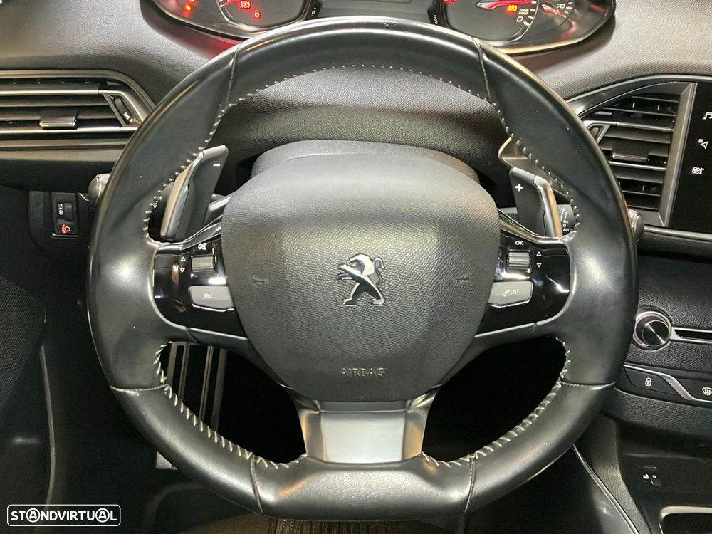 Peugeot 308 1.5 BlueHDi Style EAT8 - 11