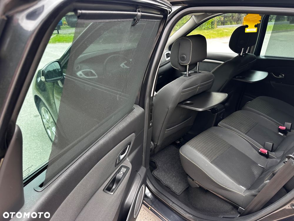 Renault Scenic 1.6 16V 110 Authentique - 22