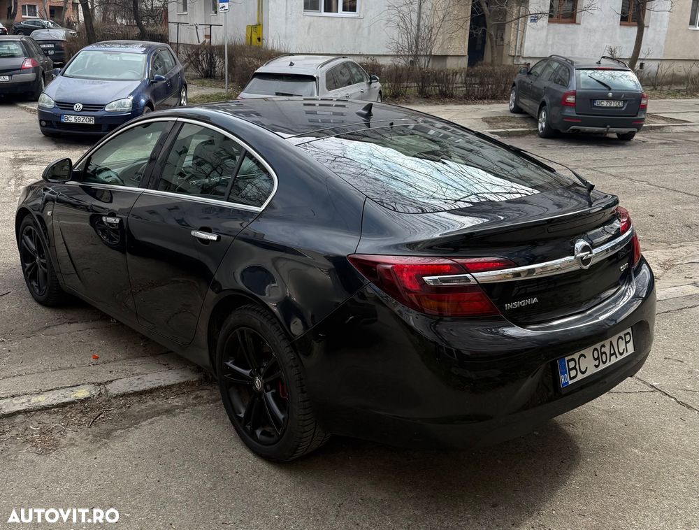 Opel Insignia - 12
