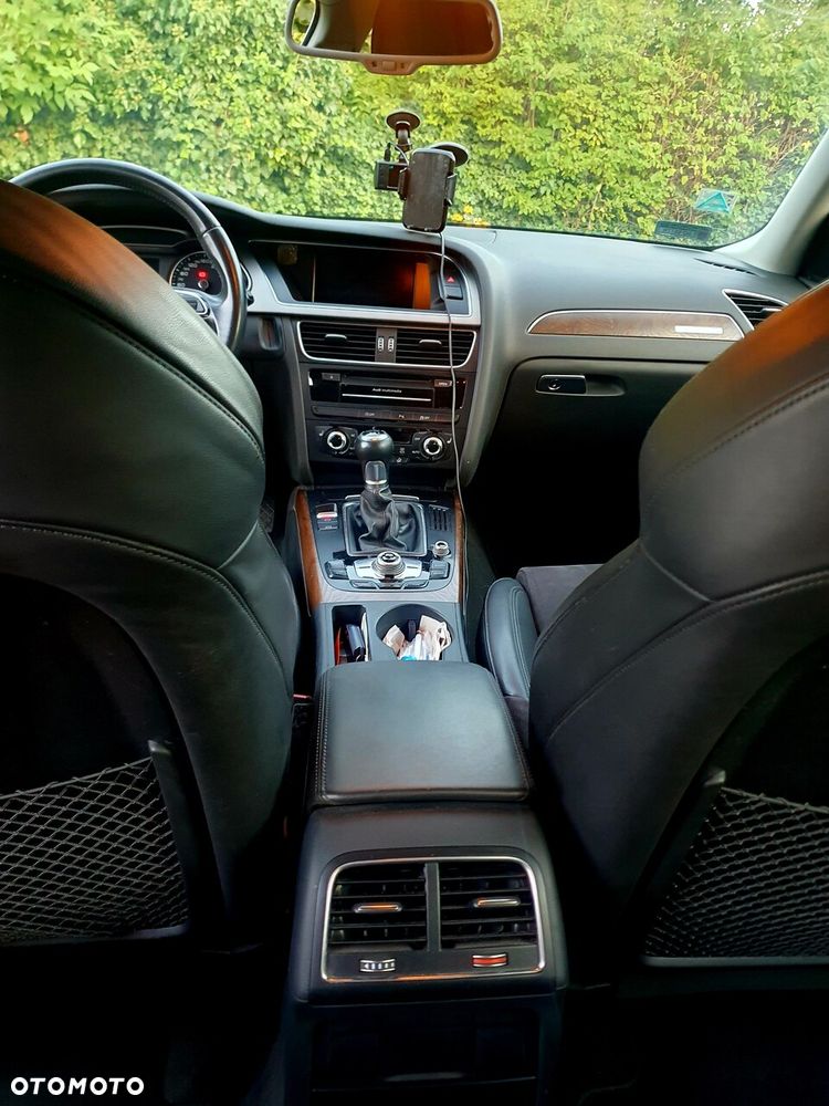 Audi A4 Allroad 2.0 TDI Quattro - 29