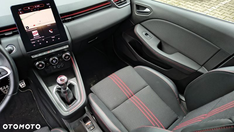 Renault Clio - 21