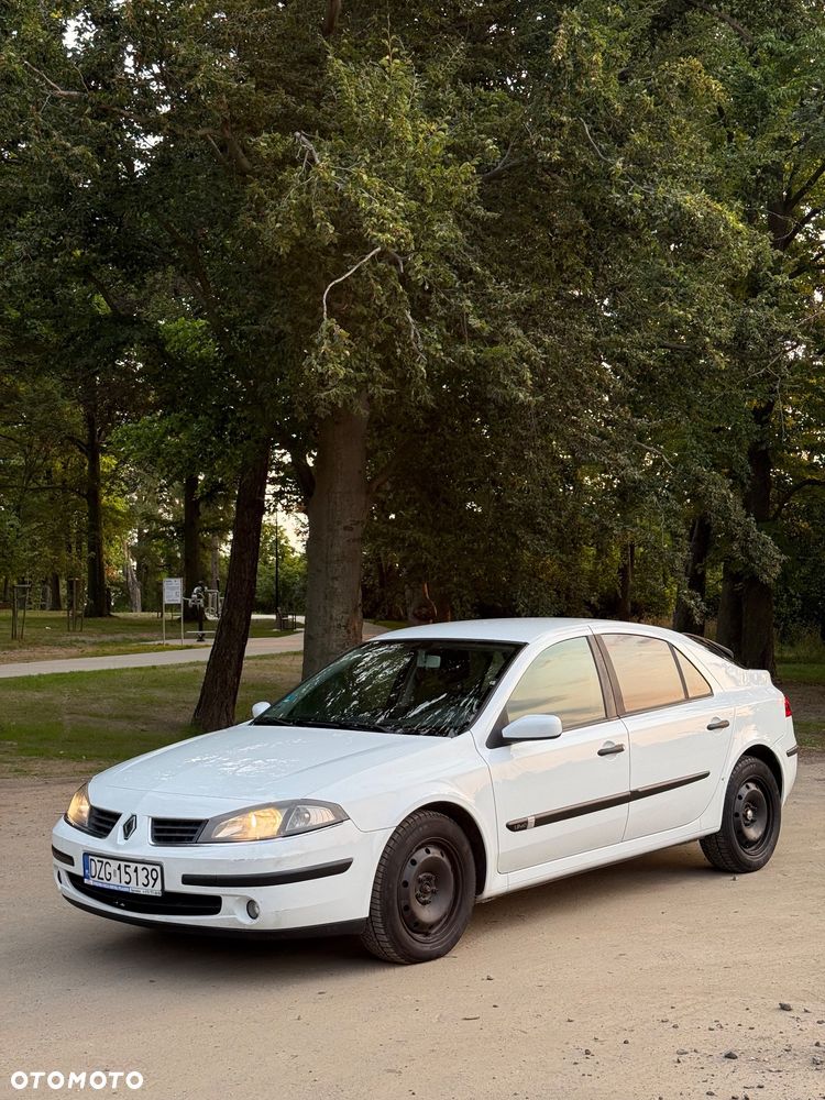 Renault Laguna 1.9 dCi Confort Authentique - 3