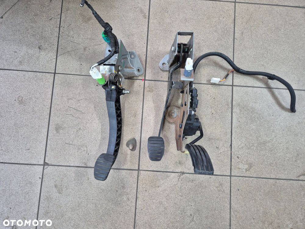 PEDAŁY START-STOP RENAULT KANGOO II CITAN 07-21r. - 1