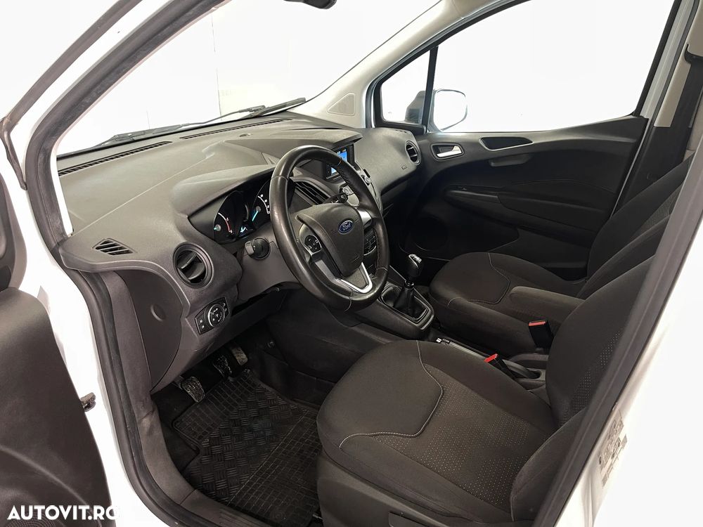 Ford Transit Courier - 5