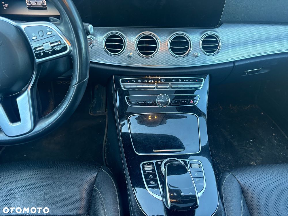 Mercedes-Benz Klasa E 400 d 4Matic 9G-TRONIC Avantgarde - 19