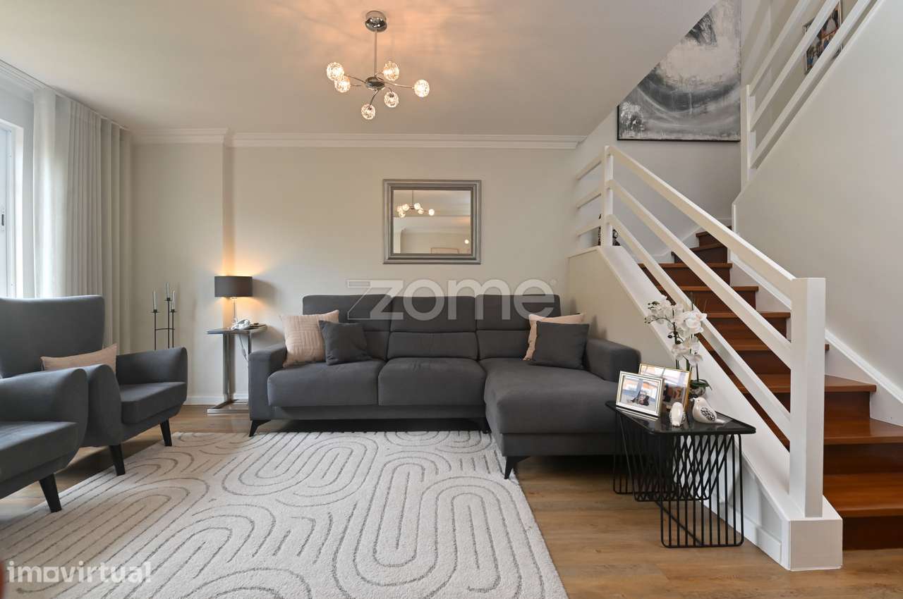 Moradia T3 + 1 remodelada, na Aldeia de Juso (Bairro Chesol) - Grande imagem: 5/43