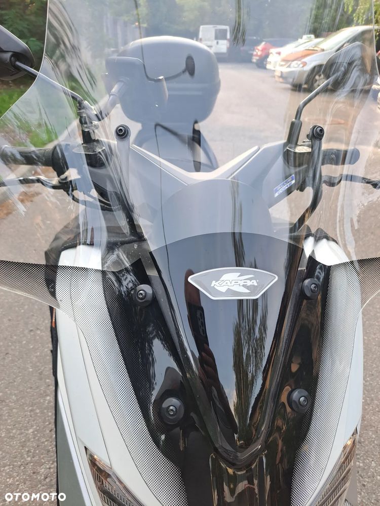 Yamaha NMAX - 13