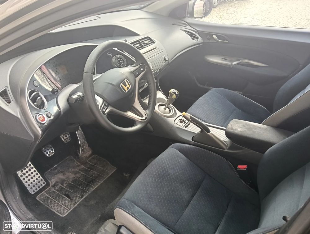 Honda Civic 1.4 Comfort - 8