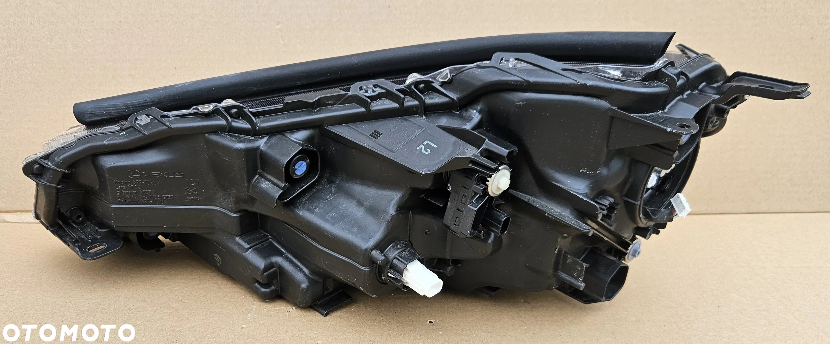 Reflektor prawy lampa przednia LEXUS LBX 2023- ORYGINAŁ! - 10
