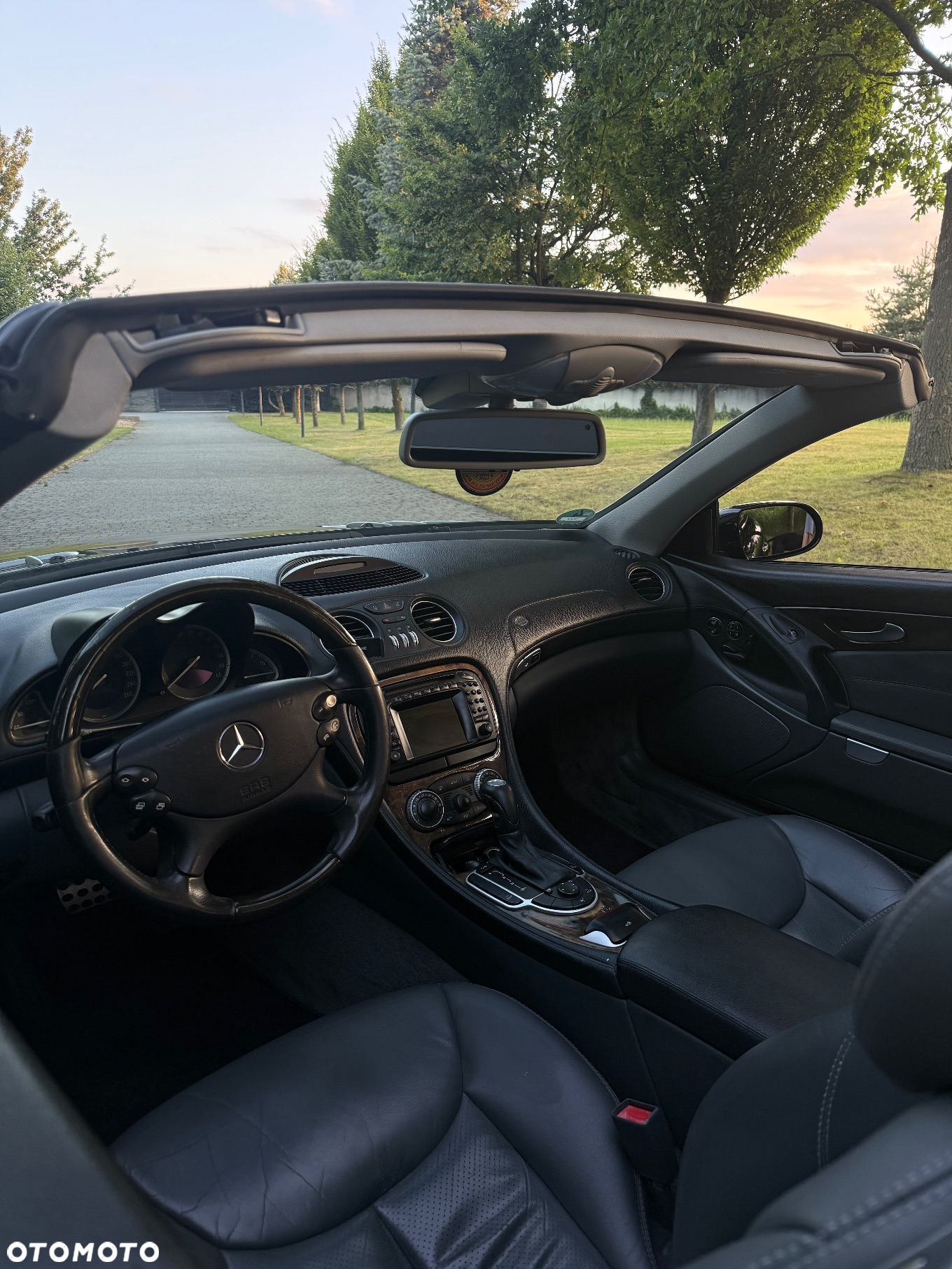 Mercedes-Benz SL 350 - 14