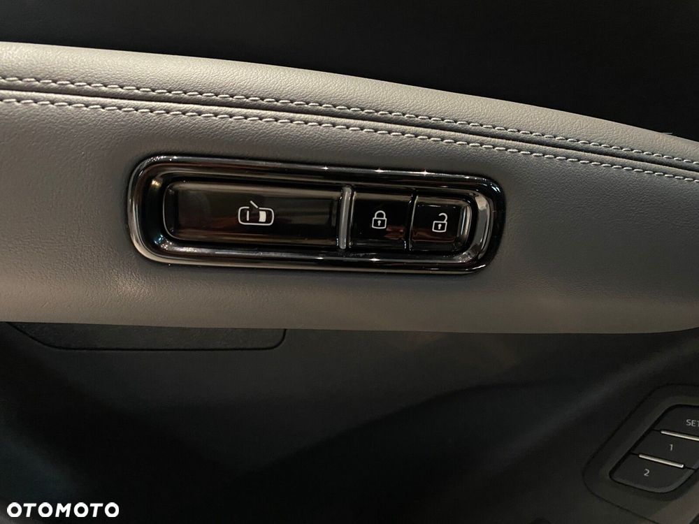 Audi Q7 - 11