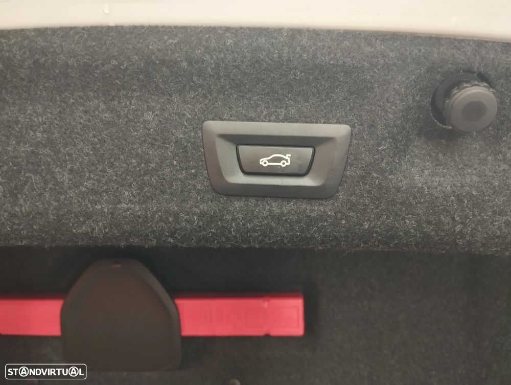 BMW 420 d Desportiva M Auto - 18