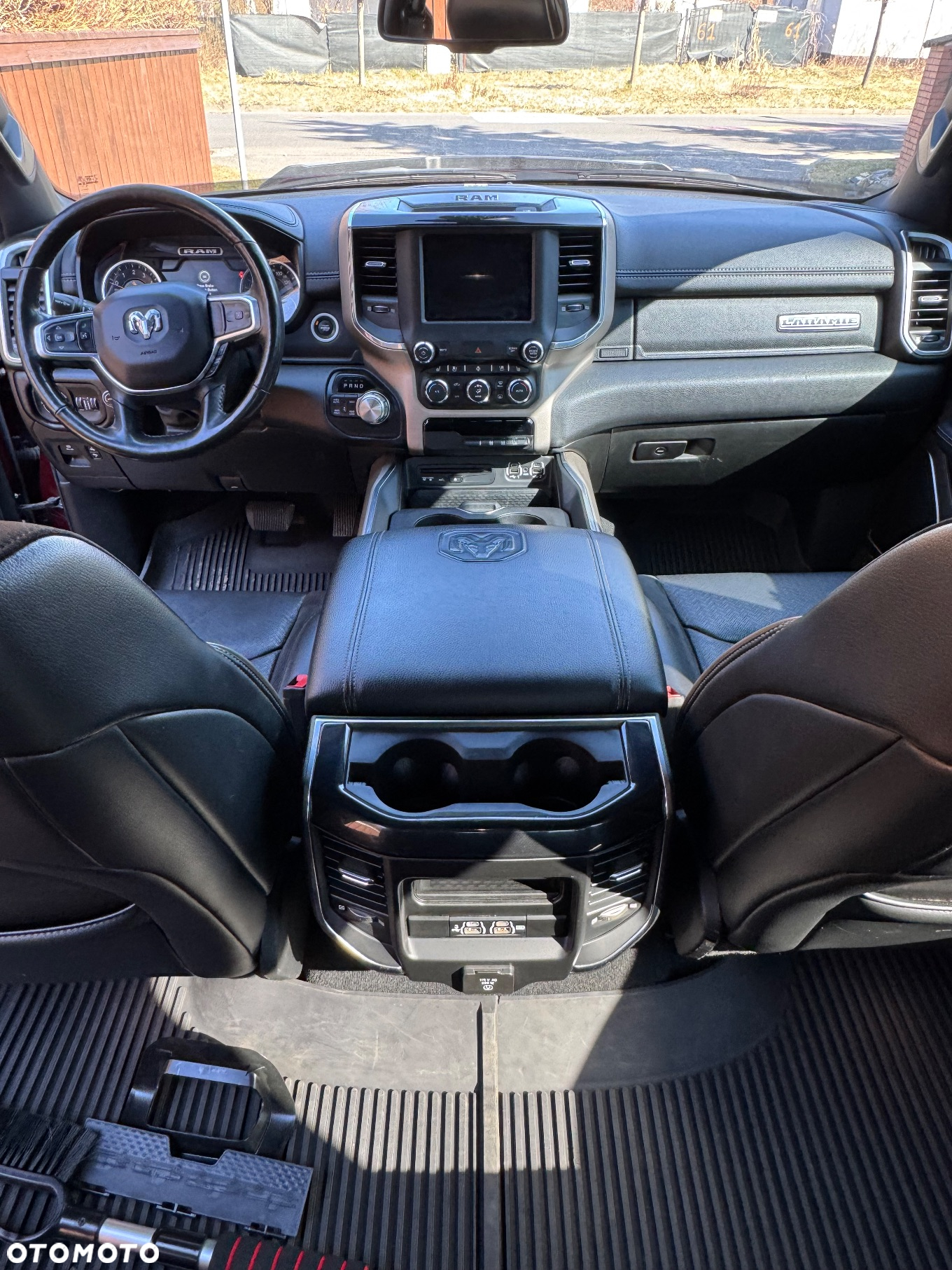 RAM 1500 Crew Cab Laramie - 12