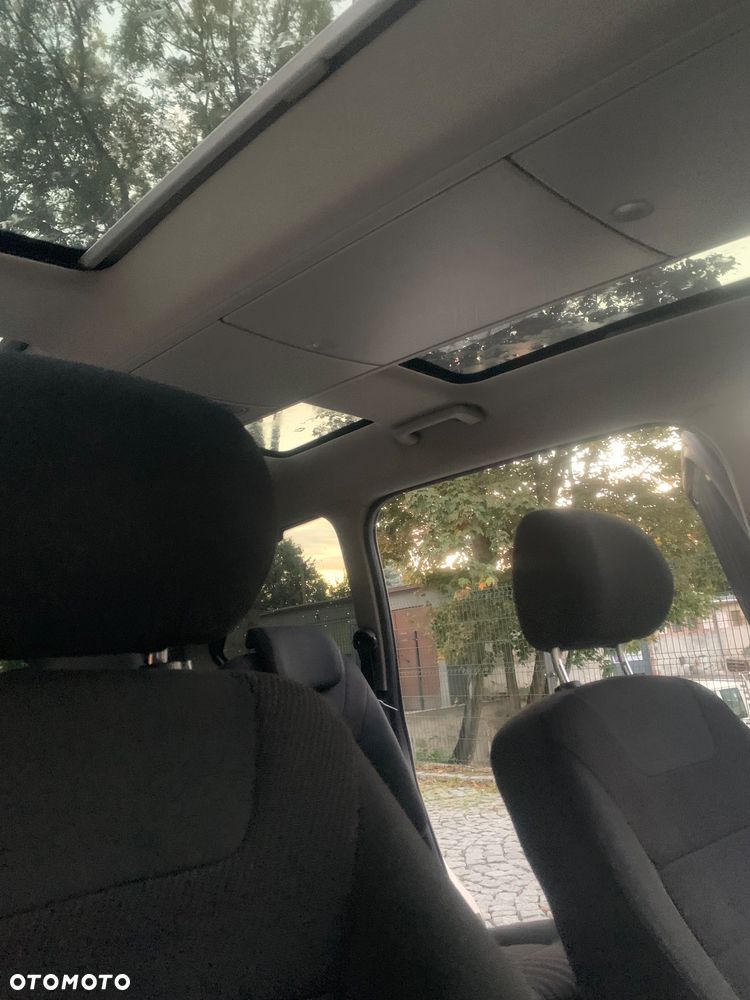 Ford Galaxy 2.0 TDCi Titanium - 31