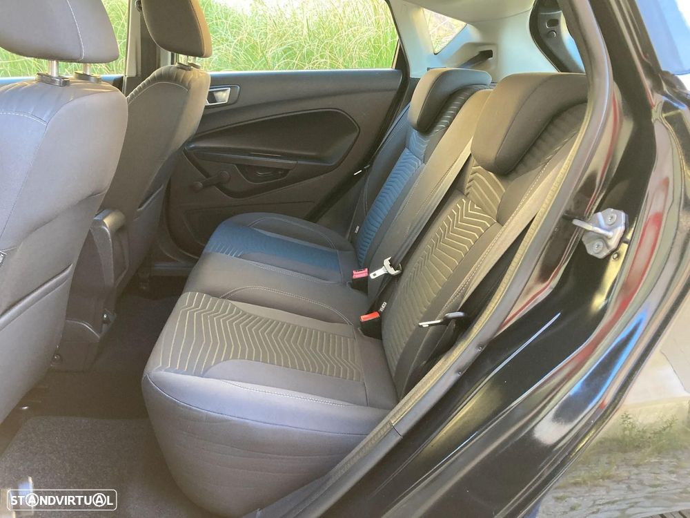 Ford Fiesta 1.0 S&S Titanium - 27