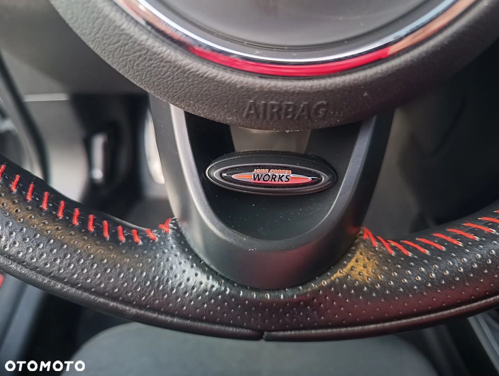 MINI Countryman Cooper SE ALL4 John Cooper Works Trim - 6