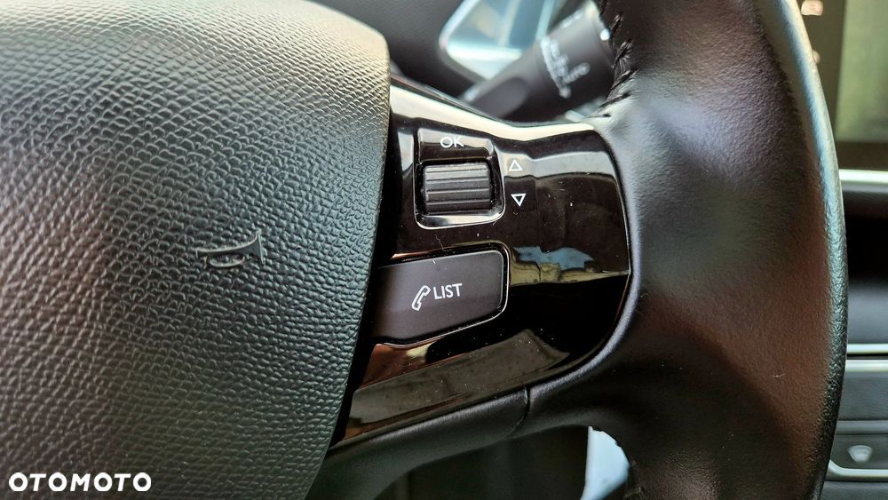 Peugeot 308 BlueHDi 150 Stop & Start Business-Line - 23