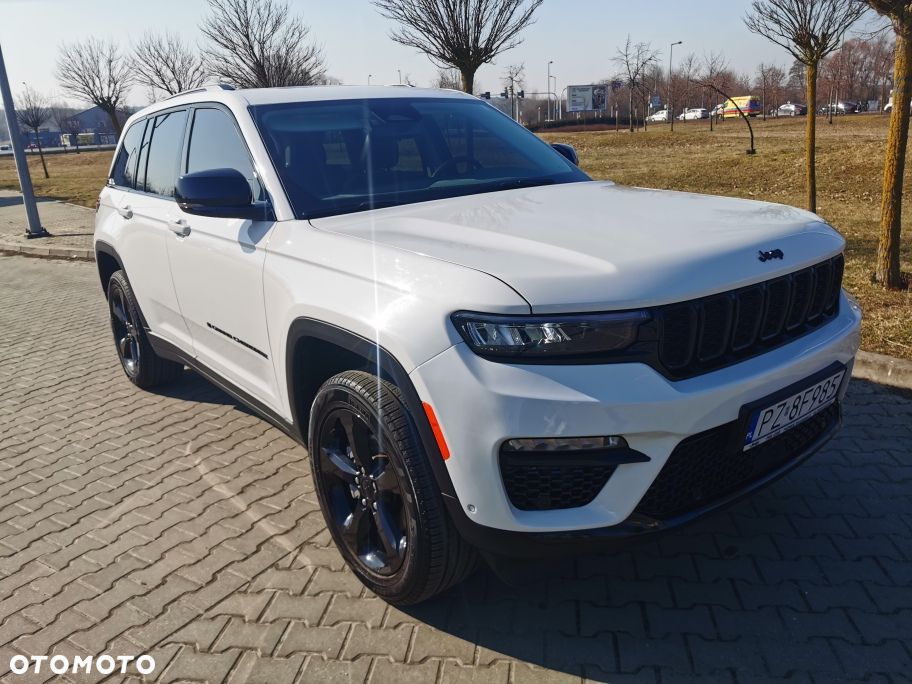 Jeep Grand Cherokee - 19