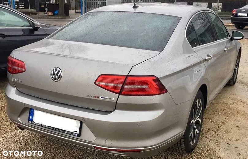 Volkswagen Passat 2.0 TDI BMT Highline DSG - 2