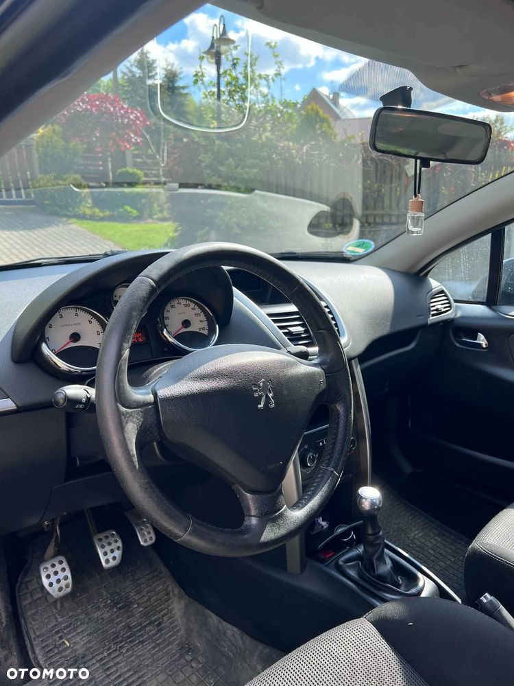 Peugeot 207 CC 1.6 Intense - 7