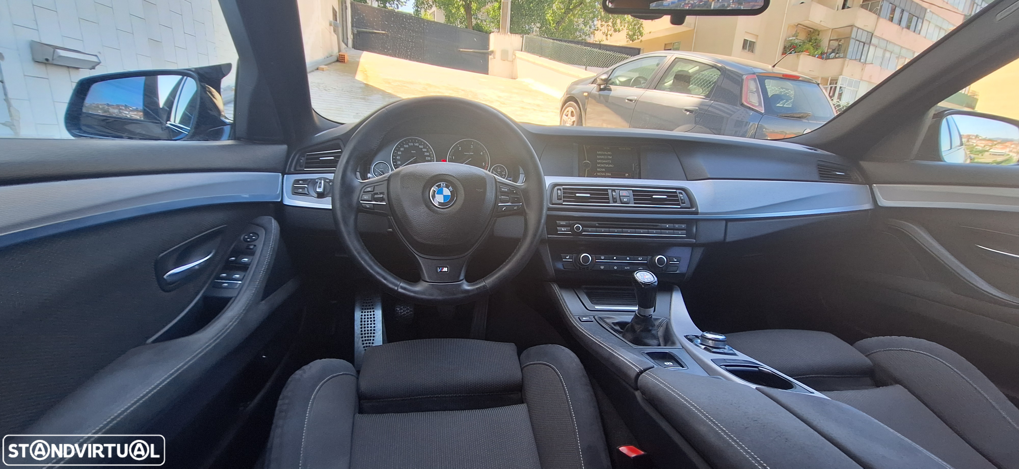 BMW 520 d Pack M - 24