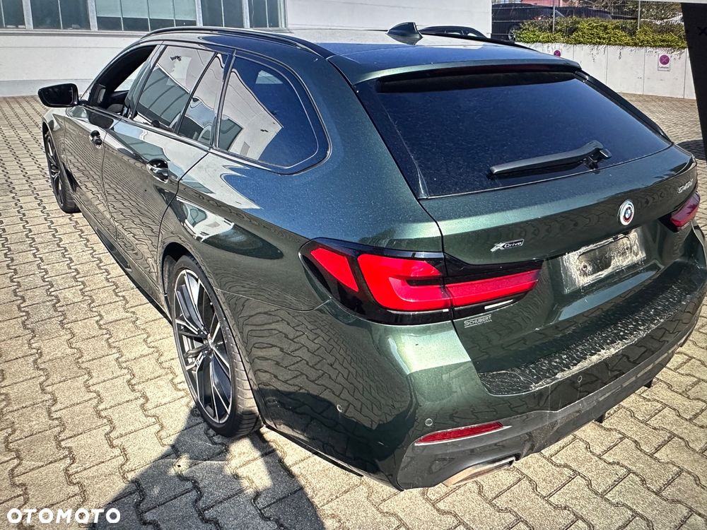 BMW Seria 5 540d xDrive mHEV M Sport sport - 4