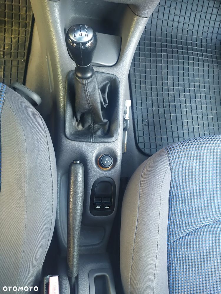 Peugeot 206 1.1 XR - 14