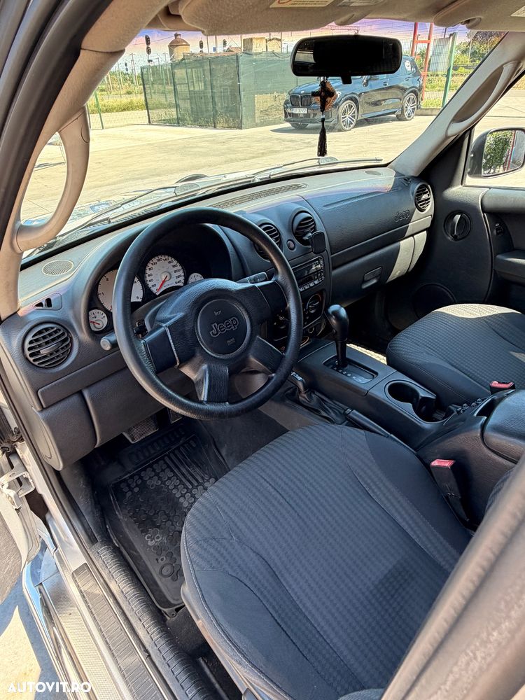 Jeep Cherokee 2.8 CRD Extreme Sport - 8
