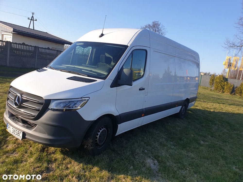 Mercedes-Benz Sprinter - 1