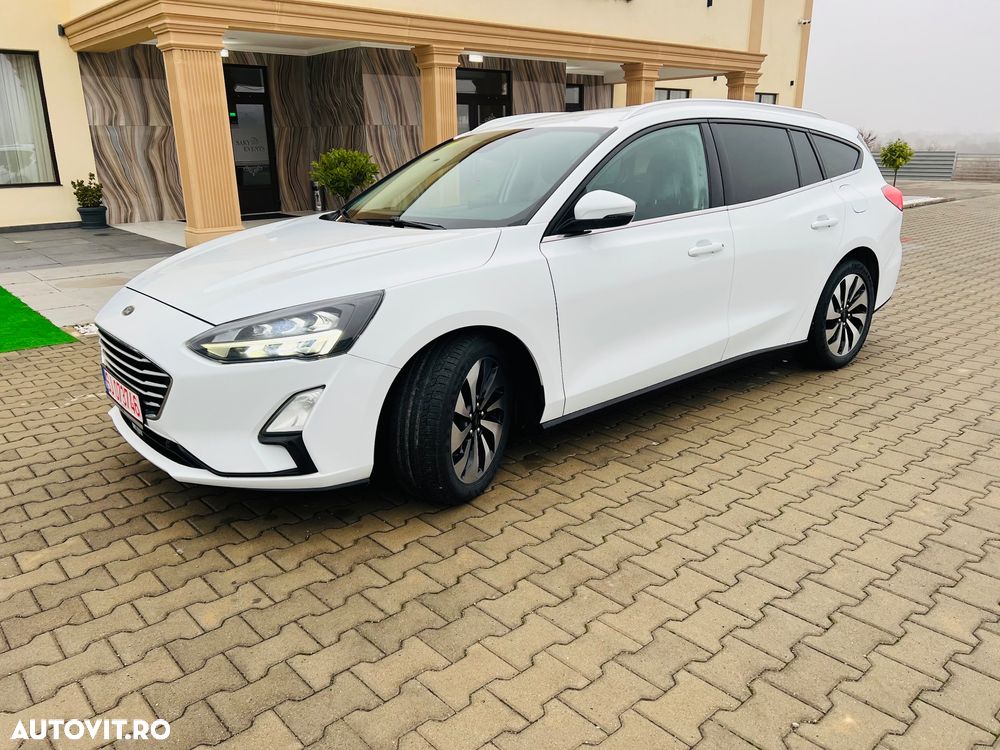 Ford Focus 1.5 TDCi Powershift Titanium - 1