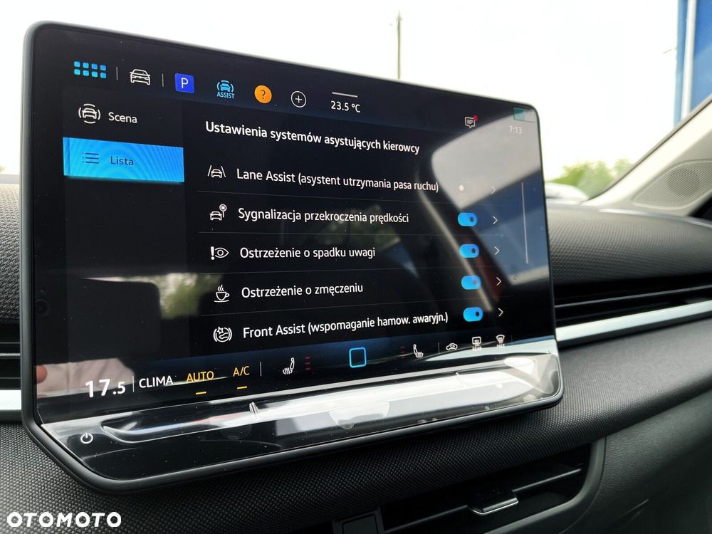 Volkswagen T-Roc 1.5 eTSI Life DSG - 21