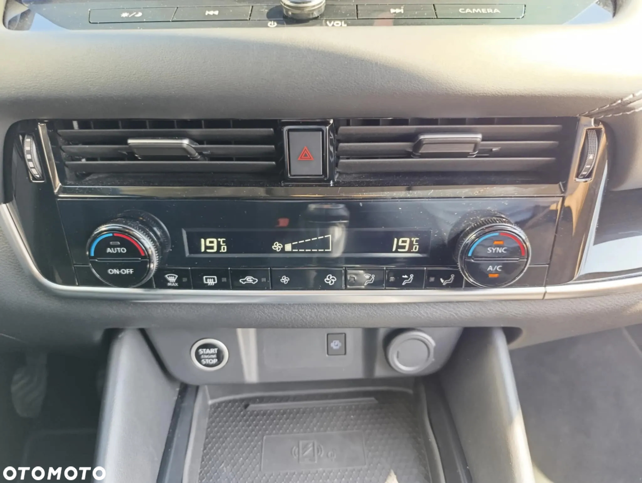 Nissan Qashqai 1.3 DIG-T mHEV N-Connecta - 13