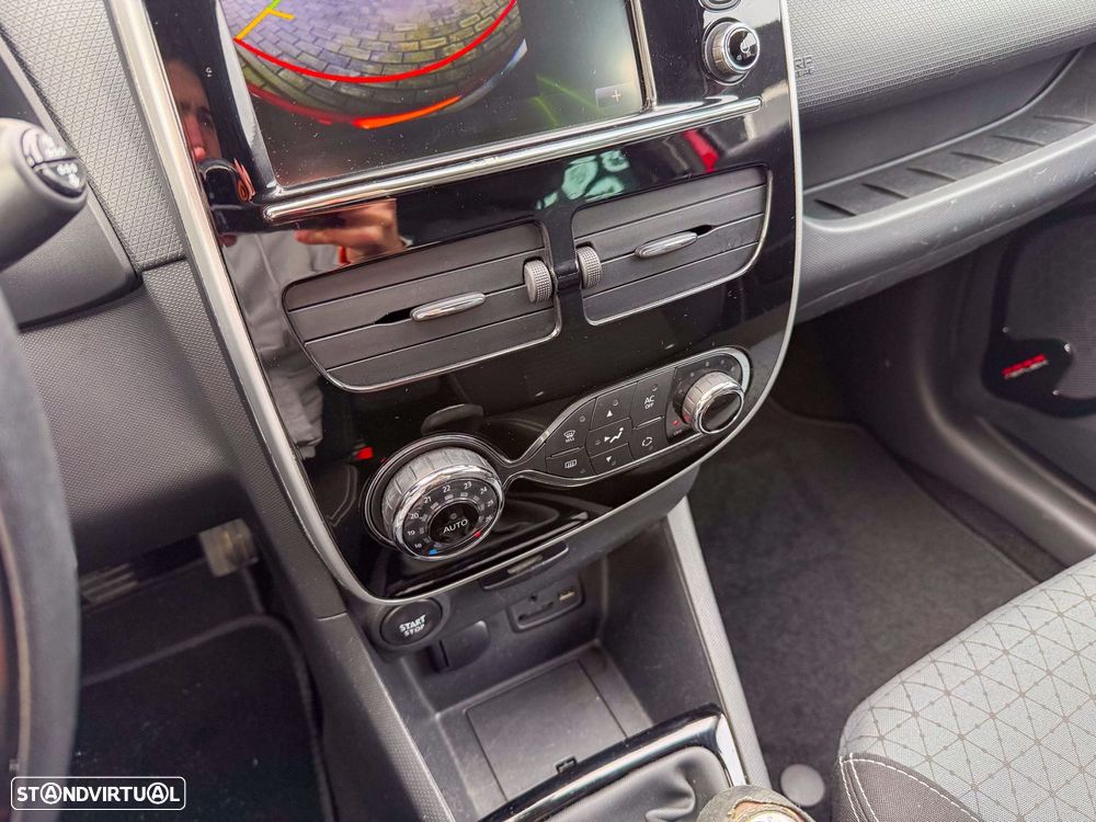 Renault Clio 0.9 TCE Dynamique S - 19