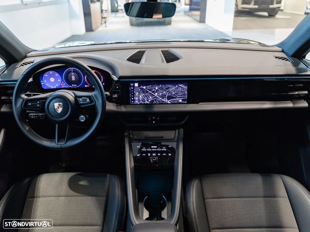 Porsche Macan Electric - 25