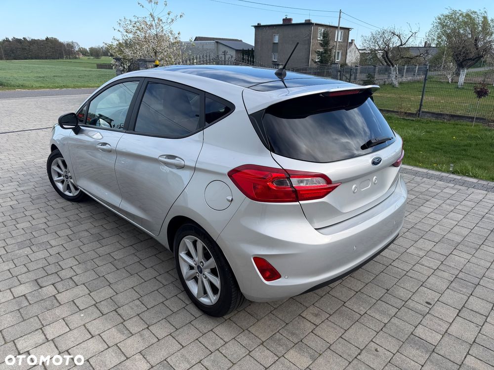 Ford Fiesta 1.0 EcoBoost S&S TITANIUM - 4