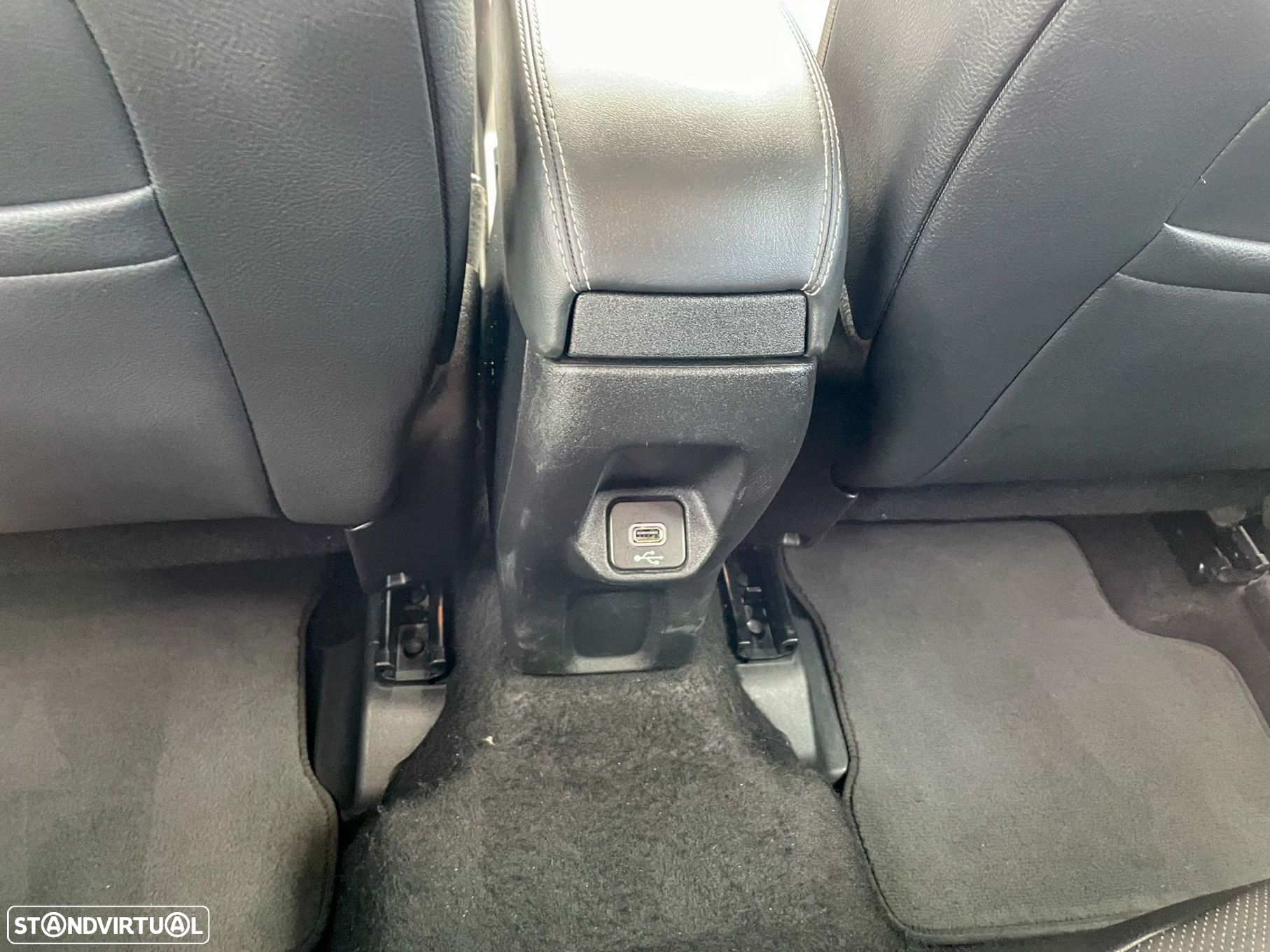 Jeep Renegade 1.6 MJD Limited DCT - 19