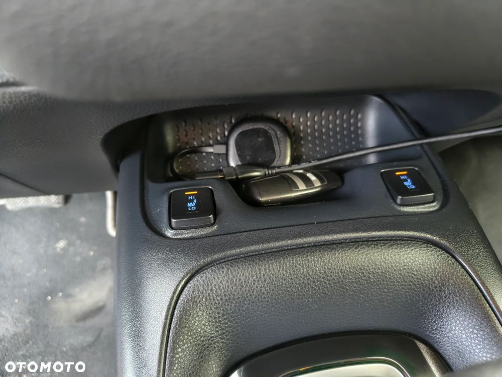 Toyota Corolla 1.8 Hybrid Comfort - 21