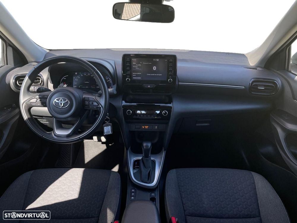 Toyota Yaris Cross 1.5 HDF Comfort Plus - 8