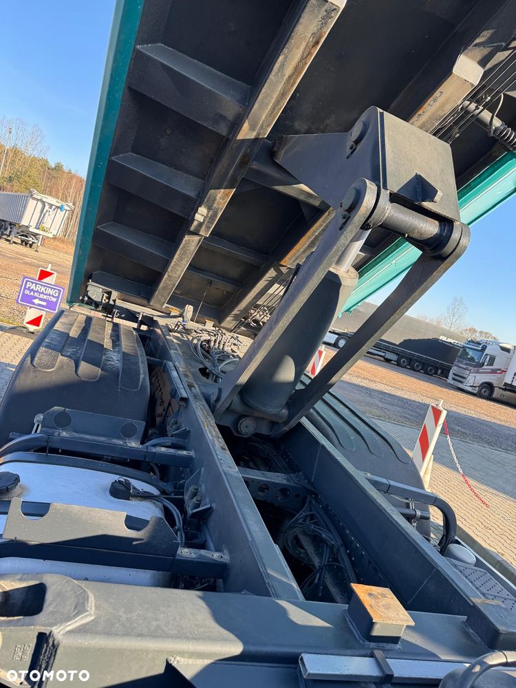 Mercedes-Benz Actros 4141 Wywrotka 8x4 Boordmatic Idealny stan Opony 80% do jazdy - 22