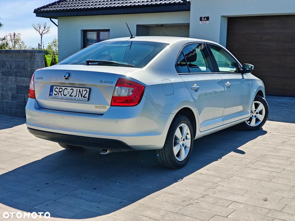 Skoda RAPID 1.2 TSI Ambition - 4