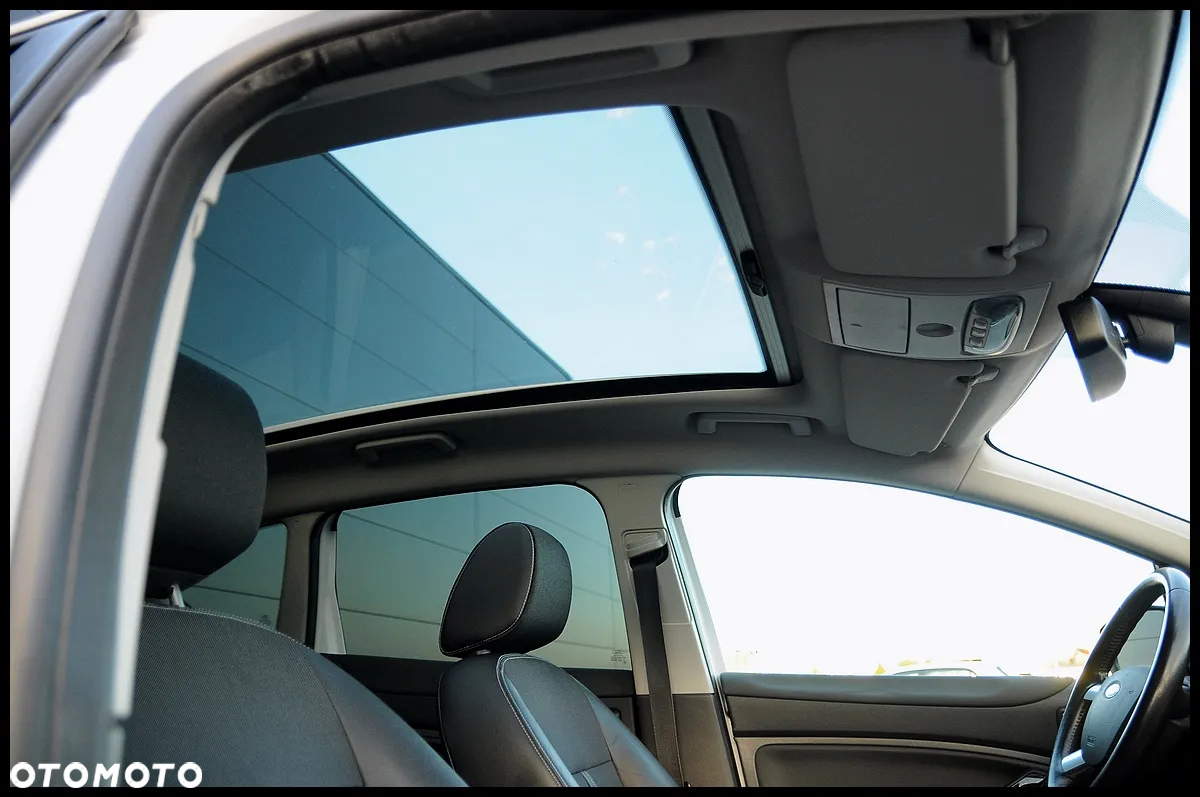 Ford Kuga 2.0 TDCi 4WD Titanium - 28