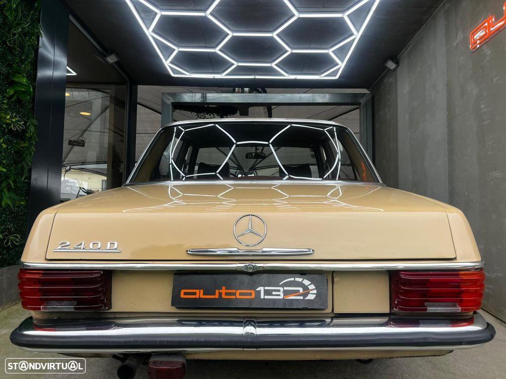 Mercedes-Benz W114/W115 (1968-1974) - 5