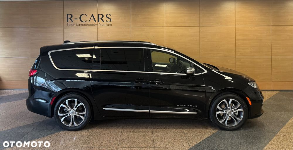 Chrysler Pacifica - 3