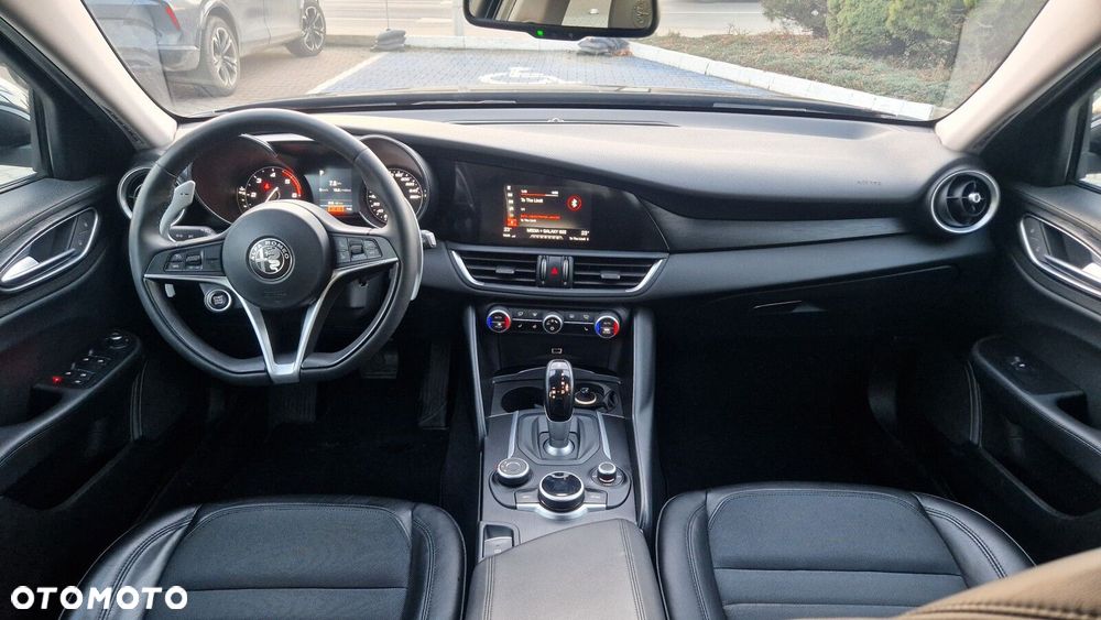Alfa Romeo Giulia 2.2 D Turbo Super - 24