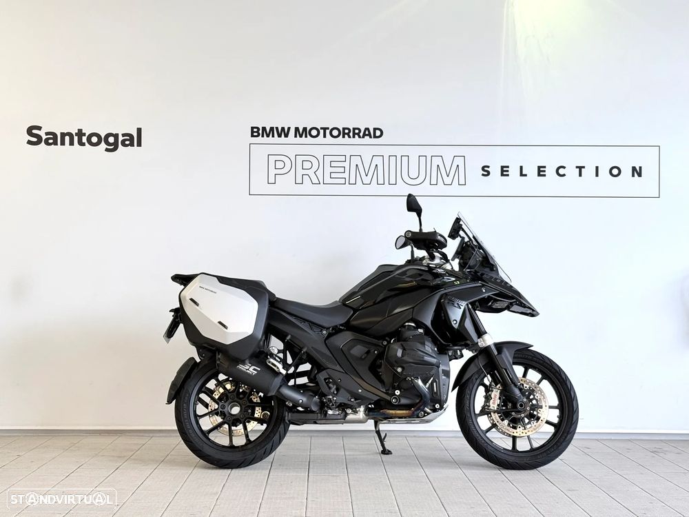 BMW R 1300 GS TRIPLE BLACK - 2