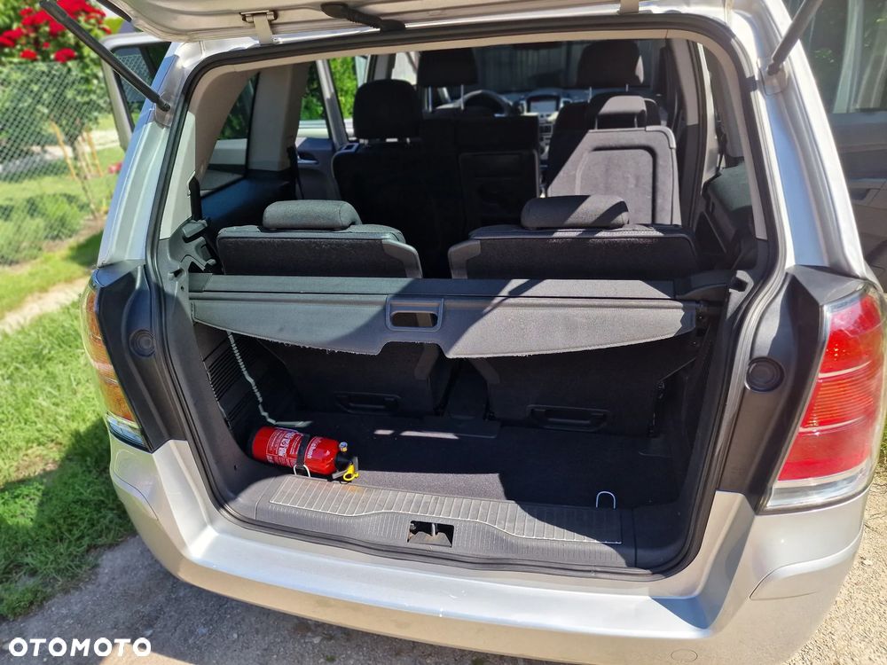 Opel Zafira - 21