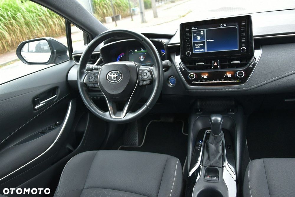 Toyota Corolla - 11