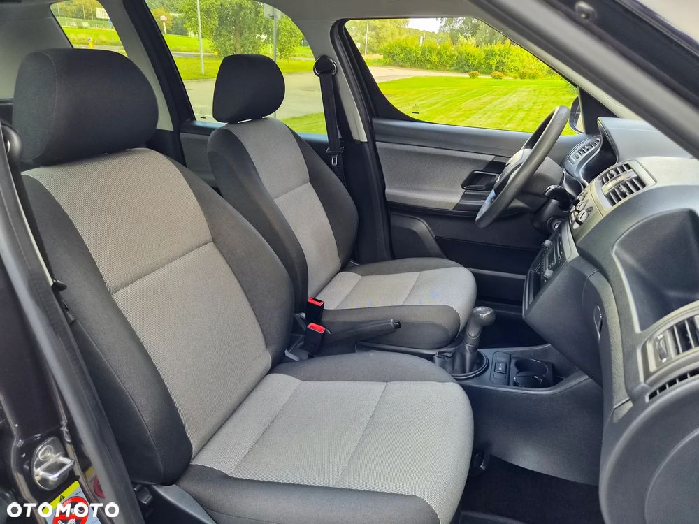 Skoda Roomster 1.4 16V Elegance - 30