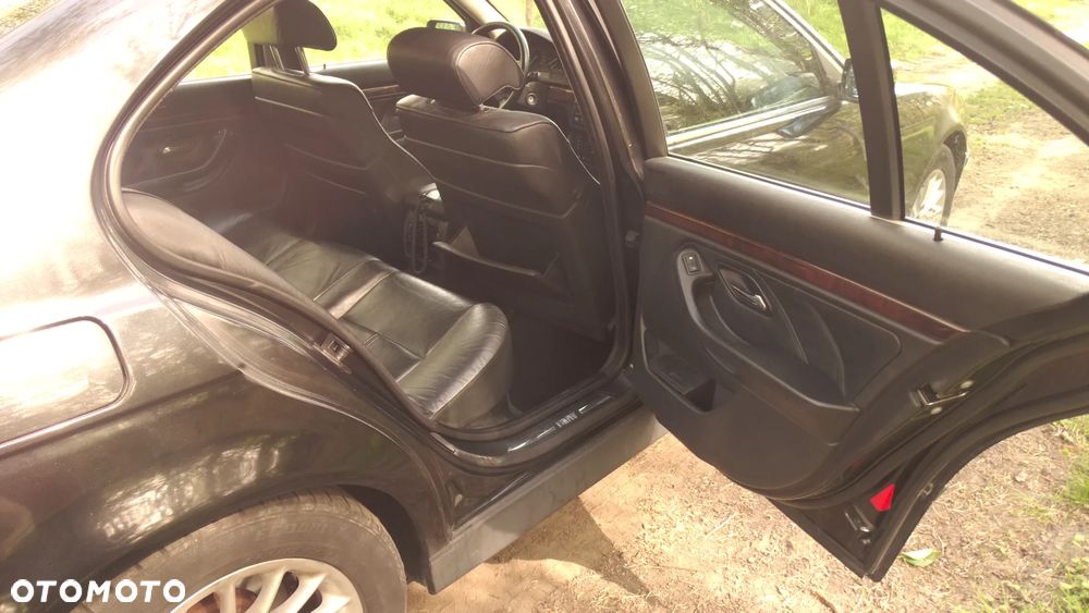 BMW Seria 5 - 16